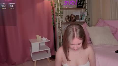 Snapshot of ms_evasweet chatting on September 26, 12:53 pm Eva 3 online show from September 26, 12:53 pm