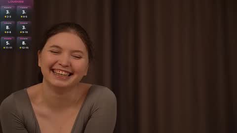 Snapshot of ms_evasweet chatting on October 13, 1:22 pm Eva 3 online show from October 13, 1:22 pm