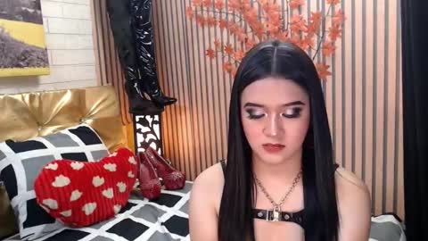 Snapshot of ms_grey4u chatting on December 29, 7:43 pm Ash online show from December 29, 7:43 pm