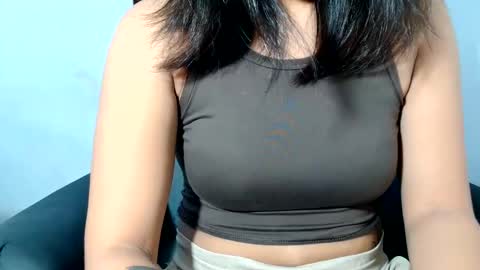 Snapshot of ms_loraine chatting on June 11, 10:57 am Loraine online show from June 11, 10:57 am