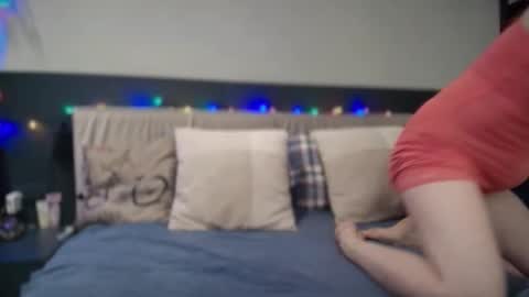 Snapshot of ms_mel chatting on February 9, 7:38 am Melanie online show from February 9, 7:38 am