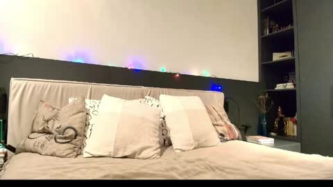 Melanie online show from May 21, 5:31 pm