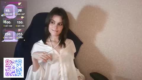 Snapshot of ms_mellilove chatting on October 24, 6:15 pm ms_mellilove online show from October 24, 6:15 pm