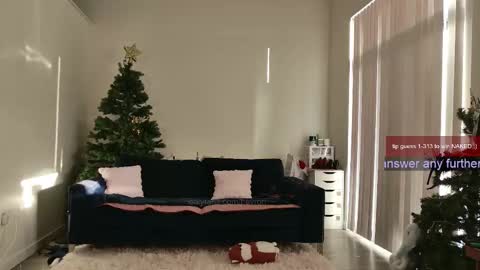 R o r i  SnapChat heyroriv2 wednesday - sunday Noon oclock mountain - 5pm mountain online show from January 15, 3:27 pm