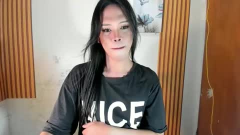 Snapshot of ms_selenaxx chatting on October 23, 2:11 am selena online show from October 23, 2:11 am