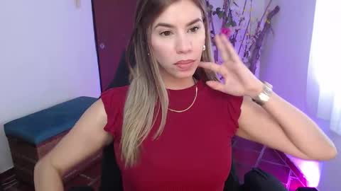 Snapshot of ms_sofiax chatting on February 17, 3:40 pm Sofia online show from February 17, 3:40 pm