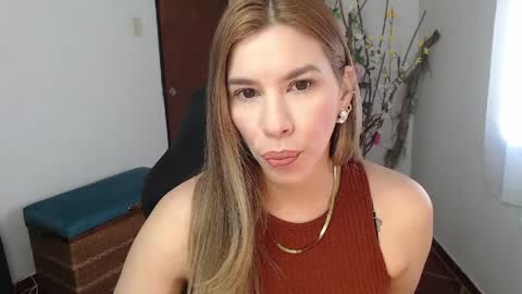 Snapshot of ms_sofiax chatting on April 3, 3:10 pm Sofia online show from April 3, 3:10 pm