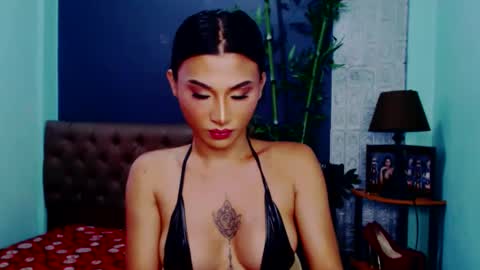 Snapshot of msasianbigcockts chatting on November 18, 12:38 am Thea online show from November 18, 12:38 am