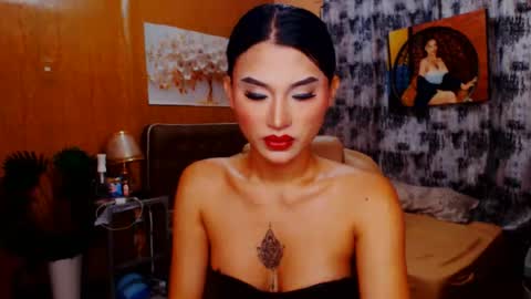 Thea online show from July 18, 11:25 am