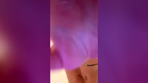 msfreckles92 online show from June 17, 4:15 am