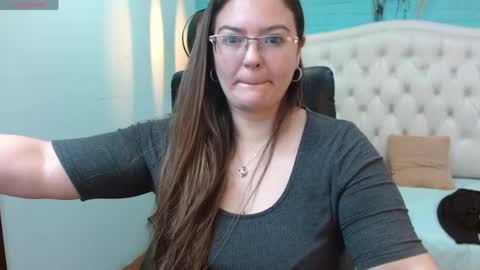 Snapshot of msjossie chatting on April 26, 3:37 am Jossie online show from April 26, 3:37 am