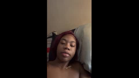 mskitty000 online show from December 21, 7:43 pm