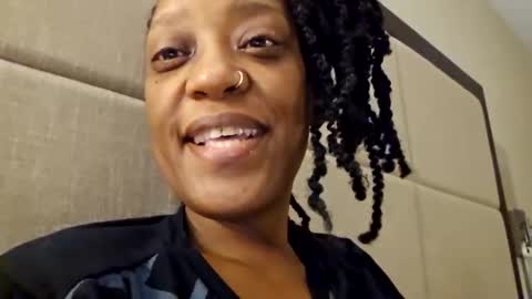 Snapshot of msmechocolate chatting on December 5, 12:08 am msmechocolate online show from December 5, 12:08 am