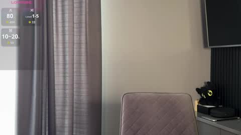 Snapshot of msmexika chatting on March 27, 8:26 am Lucy online show from March 27, 8:26 am