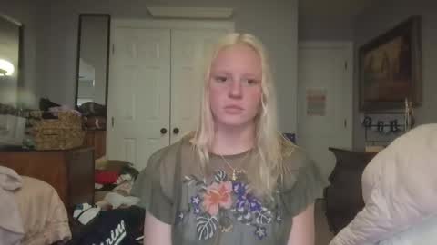 msmonroe2007 online show from July 14, 8:36 pm