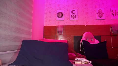 Manuela  online show from January 31, 6:13 am