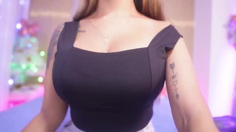 Manuela  online show from December 22, 3:03 am