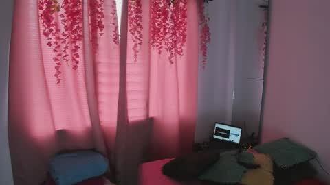 Chloe new account online show from November 9, 7:23 pm