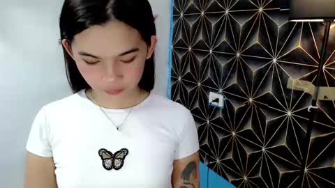 Snapshot of mstefany chatting on December 8, 4:28 pm tefany online show from December 8, 4:28 pm