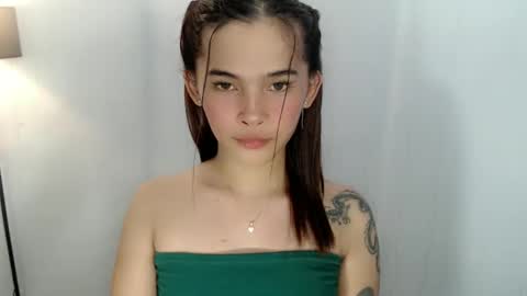 Snapshot of mstefany chatting on December 22, 9:09 pm tefany online show from December 22, 9:09 pm