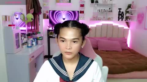 Snapshot of mstefany chatting on March 5, 5:53 pm tefany online show from March 5, 5:53 pm