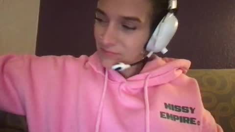 Snapshot of mswhoknows chatting on November 29, 8:01 pm Tara Jane online show from November 29, 8:01 pm