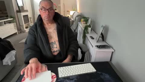 mtb1697 online show from October 8, 8:34 am