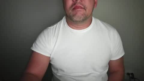 Snapshot of mtman5 chatting on November 25, 4:34 am mtman5 online show from November 25, 4:34 am