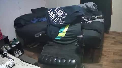 Snapshot of muffdiver718 chatting on March 2, 12:46 am Muffdiver online show from March 2, 12:46 am