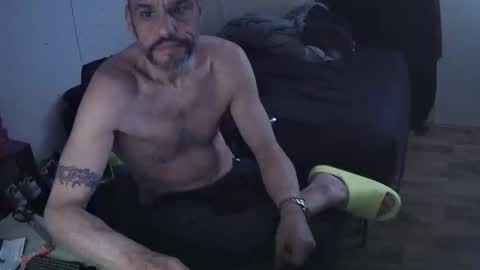 Snapshot of muffdiver718 chatting on March 2, 10:00 am Muffdiver online show from March 2, 10:00 am