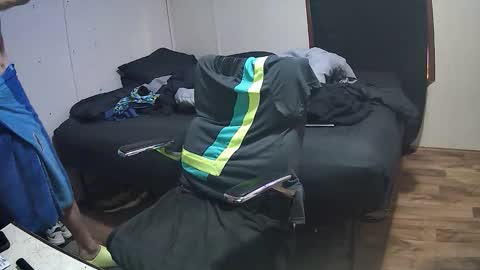 Snapshot of muffdiver718 chatting on March 5, 12:23 pm Muffdiver online show from March 5, 12:23 pm