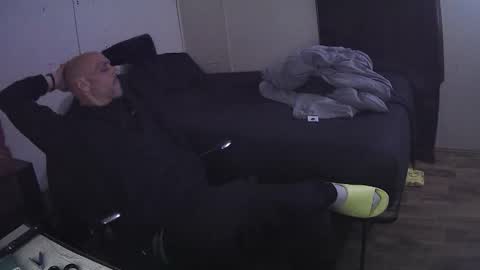 Snapshot of muffdiver718 chatting on March 28, 2:33 am Muffdiver online show from March 28, 2:33 am