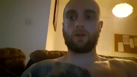 Snapshot of muffin_man1990 chatting on June 17, 11:27 pm muffin_man1990 online show from June 17, 11:27 pm