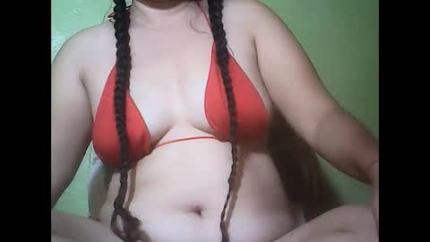 Snapshot of muffy_bunny chatting on February 1, 6:29 pm muffy_bunny online show from February 1, 6:29 pm