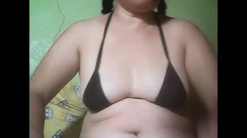 Snapshot of muffy_bunny chatting on September 13, 11:32 am muffy_bunny online show from September 13, 11:32 am