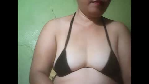 Snapshot of muffy_bunny chatting on September 14, 8:13 am muffy_bunny online show from September 14, 8:13 am