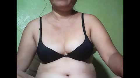 muffy_bunny online show from December 17, 10:27 pm