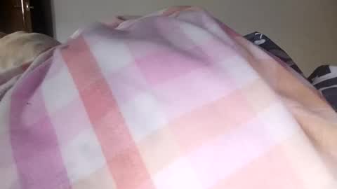 Snapshot of mulato44 chatting on February 1, 12:05 pm Laly online show from February 1, 12:05 pm