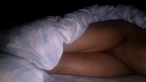 Snapshot of mulato44 chatting on February 14, 1:02 am Laly online show from February 14, 1:02 am