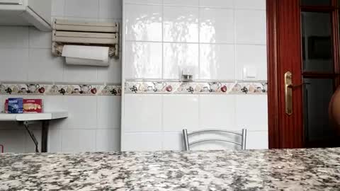 Snapshot of mulato44 chatting on September 25, 8:18 am Laly online show from September 25, 8:18 am