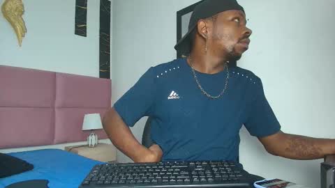 Snapshot of muller_asher chatting on September 21, 3:30 am Muller Asher online show from September 21, 3:30 am