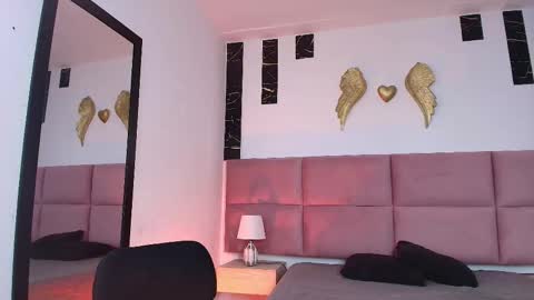 Snapshot of muller_asher chatting on October 18, 8:20 pm Muller Asher online show from October 18, 8:20 pm