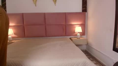 Snapshot of muller_asher chatting on October 31, 10:44 pm Muller Asher online show from October 31, 10:44 pm