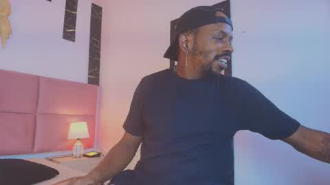 Snapshot of muller_asher chatting on November 3, 4:25 am Muller Asher online show from November 3, 4:25 am