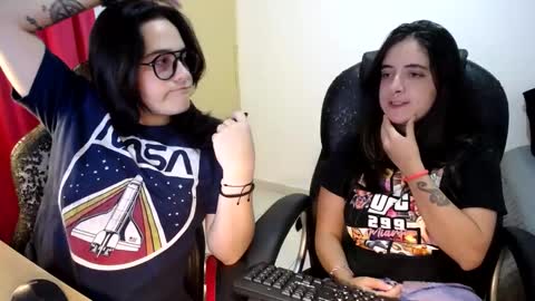 Dani and Alex online show from September 17, 10:33 pm