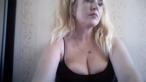 Snapshot of multiply_orgazm chatting on January 18, 10:39 am Multiply orgazm online show from January 18, 10:39 am