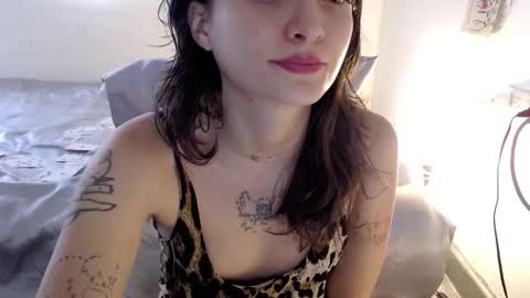   online show from February 9, 8:35 pm