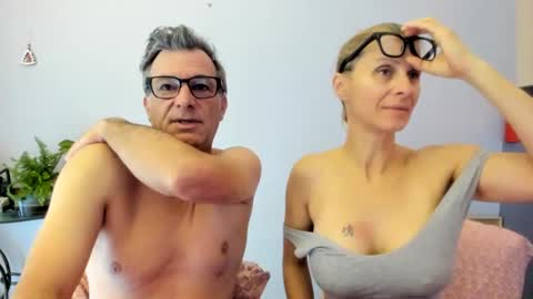LOVELY JULIA  Peter DAY online show from December 9, 7:50 am