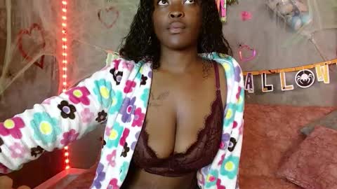 Leidy online show from October 22, 5:02 pm