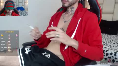 Snapshot of murdockh chatting on December 17, 9:50 am murdok online show from December 17, 9:50 am